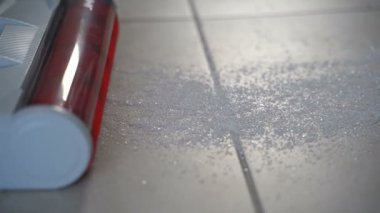 Elektrikli süpürge ile temiz şeker