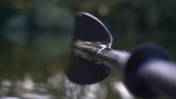 Remar en un velero. Movimiento lento — Vídeos de Stock