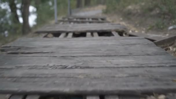 Ponte quebrada velha — Vídeo de Stock