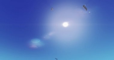 4 k martılar uçan üzerinde güneş ışığı, güneş ışınları ve güneş patlaması, cennet sahne.