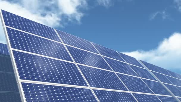 太陽電池パネル グリーン自由エネルギー タイムラプス雲飛行 — ストック動画