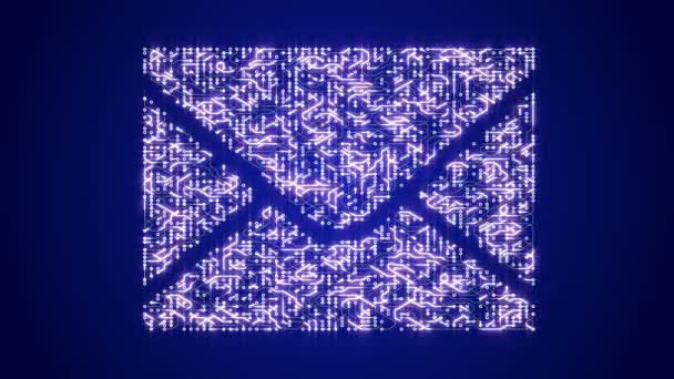4k eine futuristische Leiterplatte mit beweglichen Elektronen geformten E-Mail-Symbol. — Stockvideo