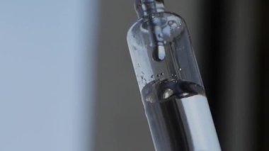 Yakın çekim, intravenöz damla şişe Kliniği.