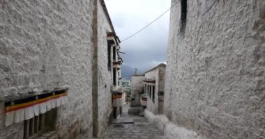 Ağustos 6,2019:4k tibet,ünlü Tibet tapınağında lhasa drepung.