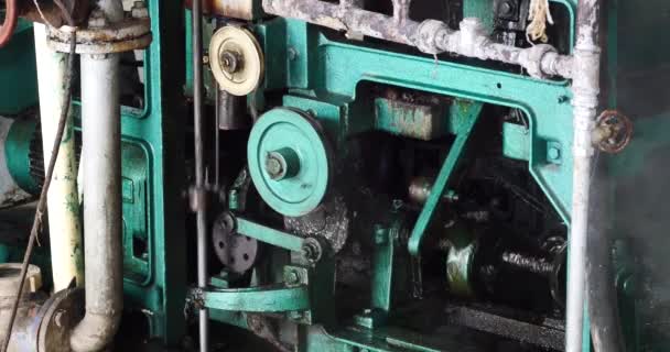 4k komplexe Präzisionsmaschinen in Betrieb, Arbeitslager & Achse. — Stockvideo