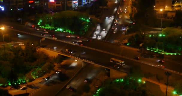 Yoğun Kentsel Trafik Reçel Karayolu Gece Üstgeçit Kavşağı Kentsel Morden — Stok video