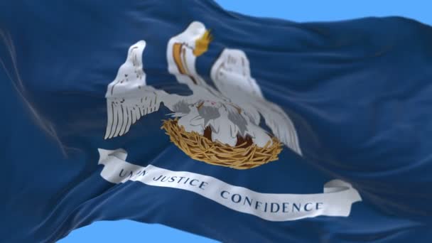 4k Luisiana Bandera del Estado de los Estados Unidos ondeando lentamente en el canal wind.alpha incluido . — Vídeos de Stock