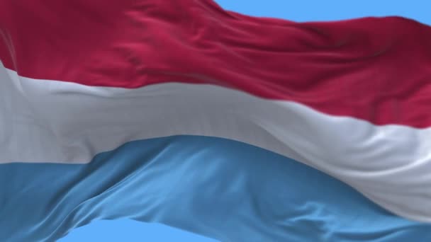 4k Λουξεμβούργο Εθνική σημαία ρυτίδες απρόσκοπτη κυματίζει ουρανό φόντο αέρα. — Αρχείο Βίντεο
