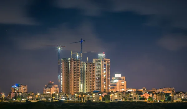 Gece şehri Netanya, İsrail.