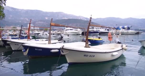 Budva Montenegro Outubro 2018 Costa Mar Adriático Barcos Pesca Estão — Vídeo de Stock