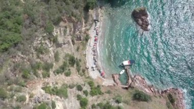 Adriyatik deniz kıyı şeridi üzerinde Uçuş