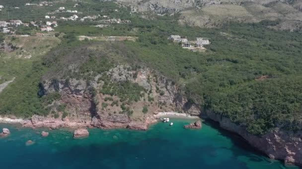 Vol au-dessus du littoral de la mer Adriatique — Video