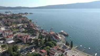 Kıyı şeridi boyunca uçmak