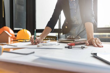 Mühendis ve mimar kavramı, mühendis mimar ofis ekibi ile çalışma planları