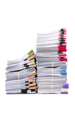 Beyaz arka plan üzerinde izole iş belge kağıt yığını
