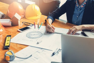 Mühendis ve mimar kavramı, mühendis mimar ofis ekibi ile çalışma planları