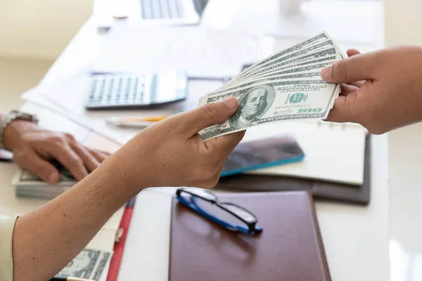 Business Finance Concept Hand Businessman Giving Money His Partner — Stock Photo, Image