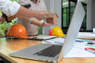 Mühendis ve mimar kavramı, mühendis mimar ofis ekibi ile çalışma planları