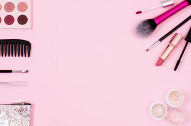 fırçası, tarak, fosforlu kalem, Far, ruj, toka, jel, cımbız, palet, maskara, kozmetik çantası, kozmetik 