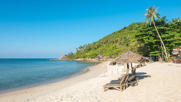 Fondo tropical de la isla de Phangan en Tailandia con la playa c — Foto de Stock