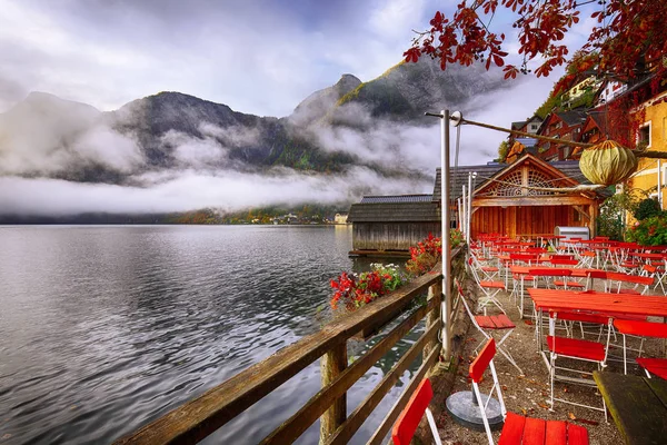 Malerischer Blick Auf Den Hallstatter See Nebliger Herbstsonnenaufgang Kleinen Chinesischen — Stockfoto