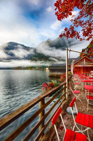 Malerischer Blick Auf Den Hallstatter See Nebliger Herbstsonnenaufgang Kleinen Chinesischen — Stockfoto