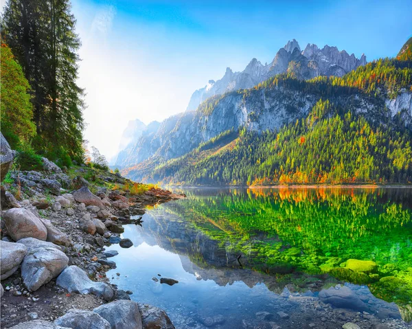 Bella Vista Idilliaci Paesaggi Autunnali Colorati Con Cima Del Monte — Foto Stock