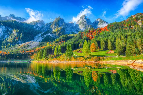 Beautiful View Idyllic Colorful Autumn Scenery Dachstein Mountain Summit Gosausee — Stock Photo, Image