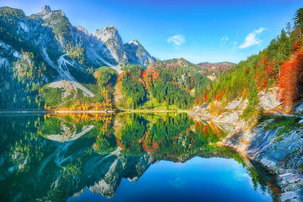 Bela Vista Paisagem Outono Colorido Idílico Com Dachstein Montanha Cume — Fotografia de Stock