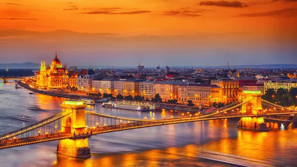 Budapest City Noční Scéna Pohled Řetězový Most Řeka Dunaj Slavné — Stock fotografie