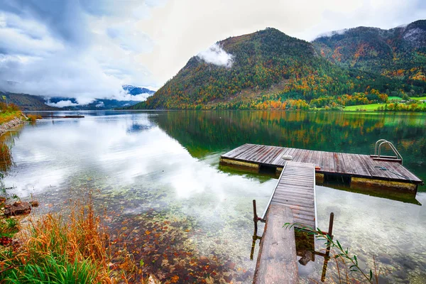 Idyllic Autumn Scene Grundlsee Lake Misty Morning Location Resort Grundlsee — Stock Photo, Image