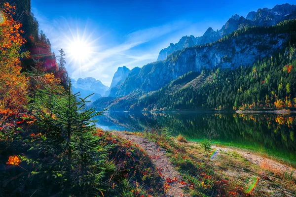 Bela Vista Paisagem Outono Colorido Idílico Com Dachstein Cume Montanha — Fotografia de Stock