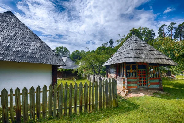 Fantastische Zomer Scène Transsylvanië Weergave Van Traditionele Roemeense Boer Huizen — Stockfoto