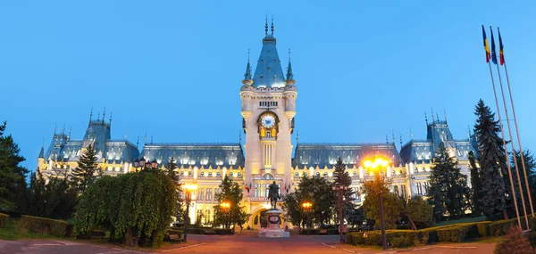 Edificio Del Palacio Cultura Iasi Fantástico Paisaje Urbano Verano Ciudad — Foto de Stock