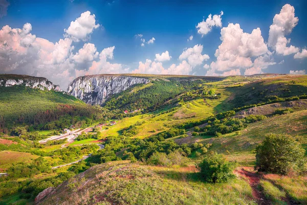 Turda geçit Cheile Turzii işaretli izi ile doğal bir rezerv