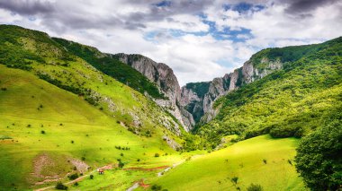 Turda geçit Cheile Turzii işaretli izi ile doğal bir rezerv