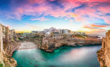 Sunset at Cala Paura gulf 
