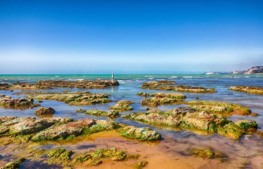 giallonardo plaj renkli yaz sabahı.