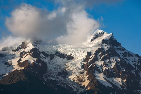 Skaftafellsjokull gla çevresindeki volkanik dağların inanılmaz görünümü — Stok fotoğraf