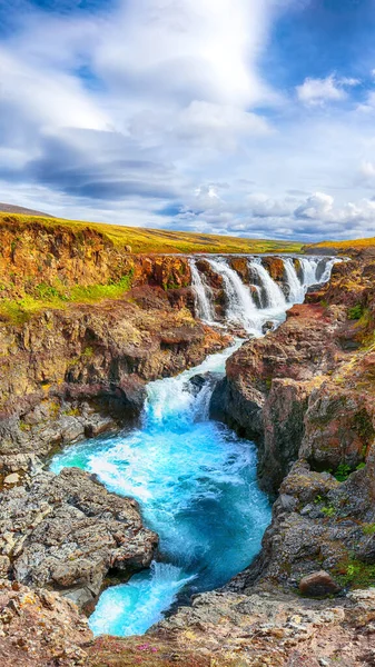 Cachoeira Incrível Kolufossar Verão Dia Ensolarado Destino Viagem Turística Popular — Fotografia de Stock