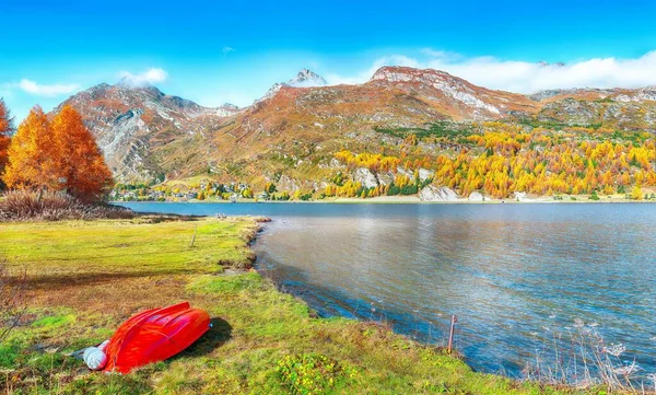 Vue Pittoresque Automne Sur Lac Sils Silsersee Scène Automne Colorée — Photo