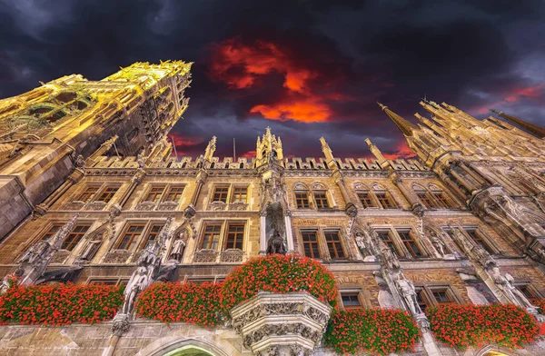 Fantastisch Nachtzicht Gevel Van Het Gotische Rathaus Het Stadhuis Van — Stockfoto