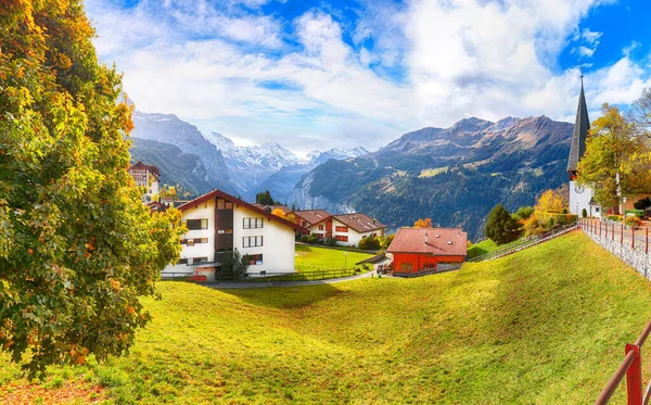 Awesome Autumn View Picturesque Alpine Village Wengen Sunny Morning Scene — Stock Photo, Image