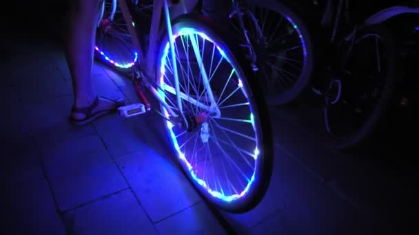 Luminous Bicycle wheels — Stock Video