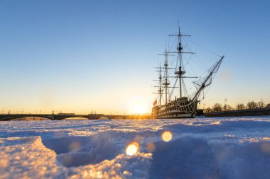 Rusya, St. Petersburg, 4 Mart 2018: Fırkateyn 