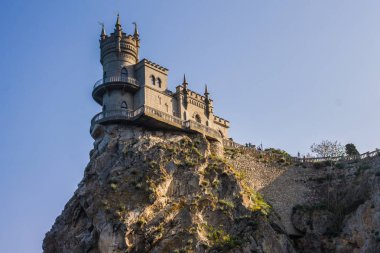 Crimea, Yalta, 26, Mayıs, 2015: kırlangıç yuva