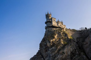 Crimea, Yalta, 26, Mayıs, 2015: kırlangıç yuva