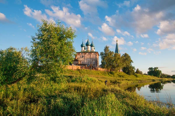 El monasterio de la Anunciación.Shuysky distrito, pueblo de Dunilovo. Región de Ivanovo — Foto de Stock