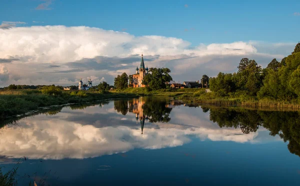 Monastery.Shuysky Zwiastowania dzielnicy, wieś Dunilovo. Ivanovo regionu — Zdjęcie stockowe