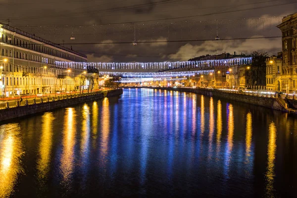Rússia, São Petersburgo, 30 de dezembro de 2017: Embankment of the Moika river — Fotografia de Stock